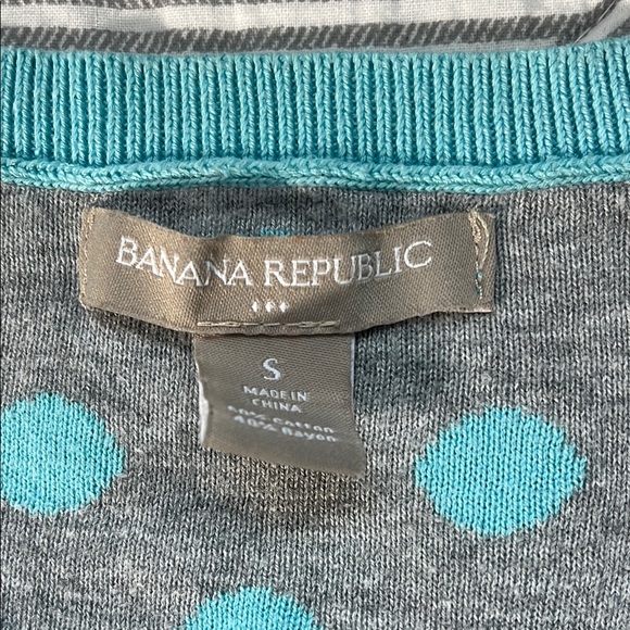 Women's Banana Republic Blue and Gray Polka Dot Sweater - Picture 2 of 4